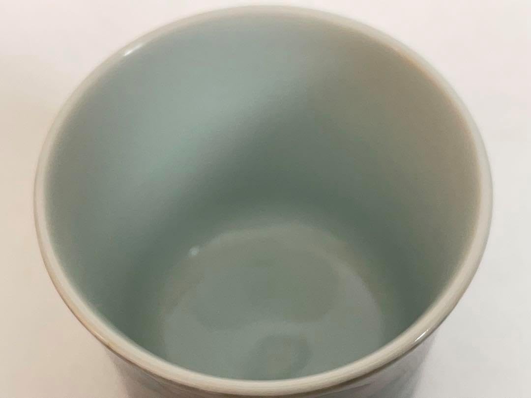 陶芸家 人間国宝 十三代 今泉今右衛門 色絵 薄墨 草花文ぐい呑