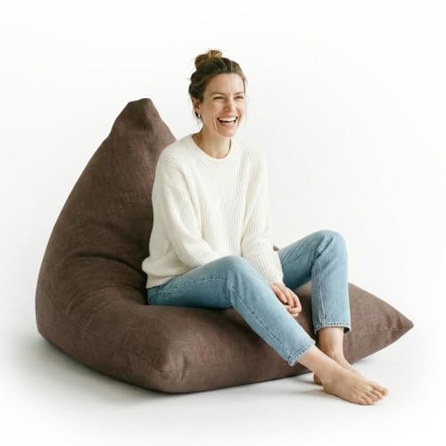 Lumaland Gaming Sitzsack & Bodenkissen | XXL Beanbag in Triangle Form | 150x100x100cm & 370l Volumen | Waschbarer & Robuster Bezug | Ideal als Sessel & Sofa verwendbar | Leichtes Sitzkissen [Braun]