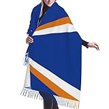 Drapeau des îles Marshall Écharpe chaude à pompons : notre écharpe chaude à pompons est spécialement conçue pour les femmes. Il adopte la technologie d'impression par transfert, et le matériau en polyester a une texture semblable à du cachemire, ce qui apporte confort, légèreté et chaleur, montrant la qualité.
