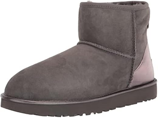 UGG Women's Classic Mini Ii Fashion Boot, Chestnut, 8