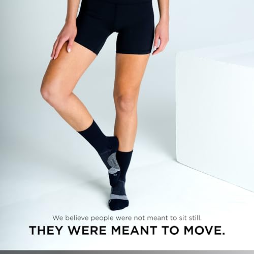 Image of Feetures Elite Light Cushion Mini Crew Sock - Sport Sock with Targeted Compression