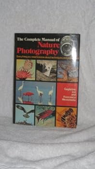 Hardcover The Complete Manual of Nature Photography (English and Italian Edition) Book