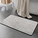 KAZOLEN rutschfeste Badematte Super Absorbierende Badezimmerteppich: dünn 50 x 80 cm Waschbar schnelltrocknende Badvorleger Duschvorleger für Dusche, Badewannen und Badezimmer, Toilette, grau