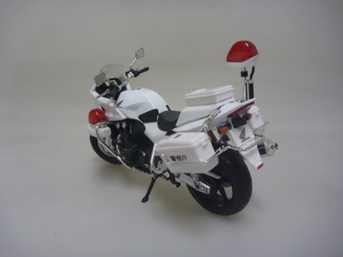 Amazon.co.jp: スカイネット 1/12 完成品バイクCB1300P 白バイ : ホビー