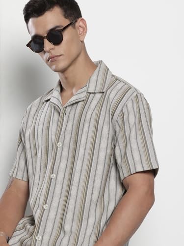 Chemise manches moyennes homme coupe ample contre la chaleur