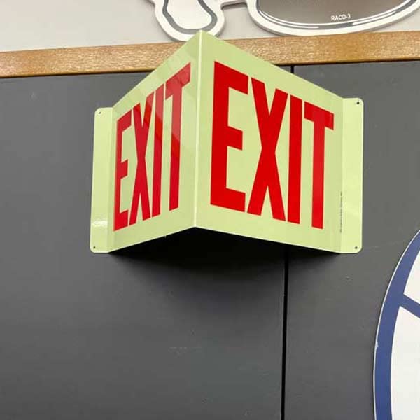 Amazon | ノーブランド品 EXIT 看板 アルミニウム サイン 蓄光 タイプ