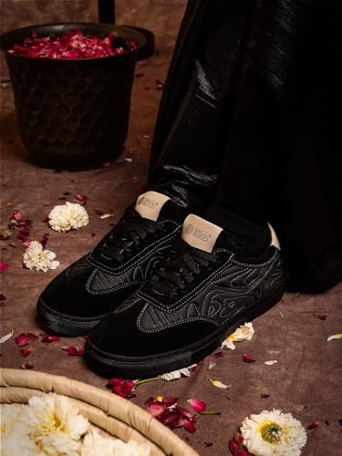 Image of Bacca Bucci Women RANGREZA Ethnic Sneakers for Indian Festive & Ethnic Wear
