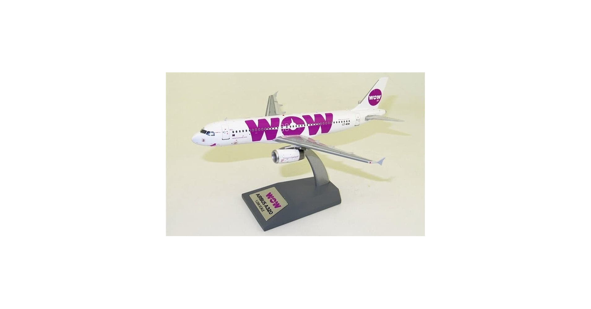 専用品 A320-200 WOW航空 LZ-WOW　1/200 新品・未使用品 Amazon.com: JFOX Iceland Wow Air Airbus A320 LZ-Wow 1/200