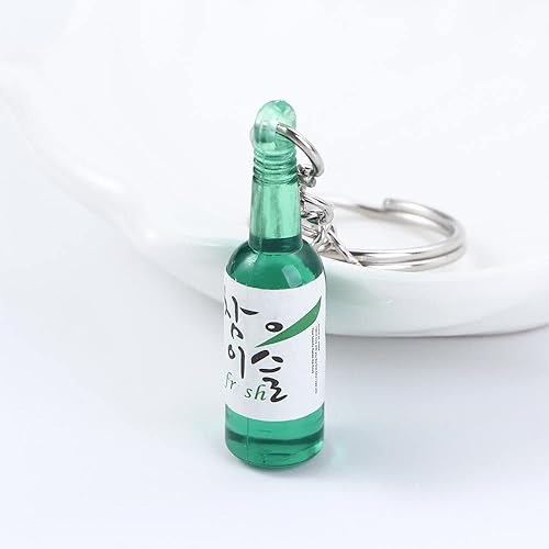 Miniatura 6 de Llavero de botella de Soju, 6 colores, resina de simulación, cerveza, vino, baratija, llavero de botella de cerveza para mujer, 16 unidades (verde)
