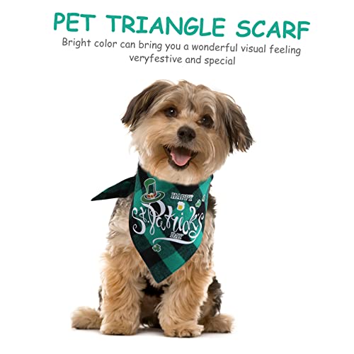 Écharpe chien Saint-Patrick en textile premium doux pour chats élégants