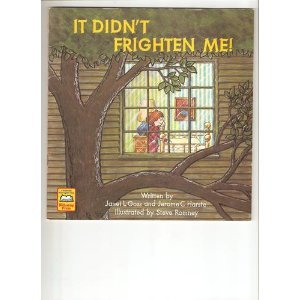 Paperback It Didn't Frighten Me! Book