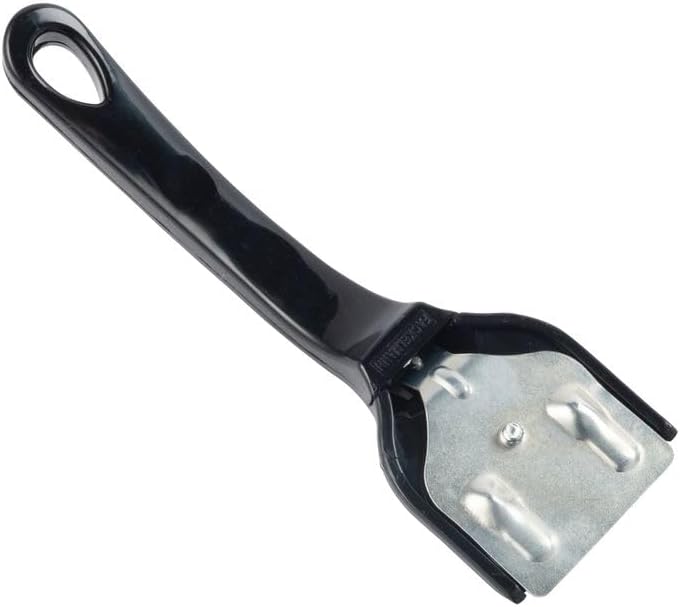 Underside of Fackelmann Cleaning Scraper showing blade mechanism