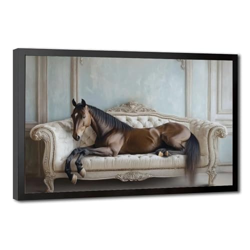 Toile cheval sur canapé vintage pour décorer le salon
