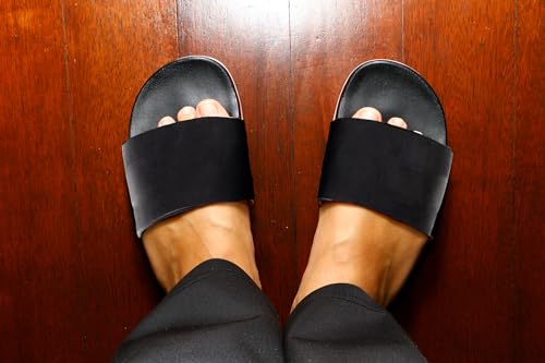 Trail maker 50 Pairs Slide Sandals for Men Wholesale Flip Flops for Men Rubber, for Wedding, Bulk House Shoes for Guests Bulk Washable4