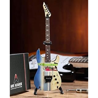 AXE HEAVEN Metallica Kirk Hammett ESP Joker Surfs Up Réplique de guitare miniature - Les Beatles, Paul McCartney, John Lennon, RIngo Starr, George Harrison AXE HEAVEN Metallica Kirk Hammett ESP Joker Surfs Up Réplique de guitare miniature – Image 4