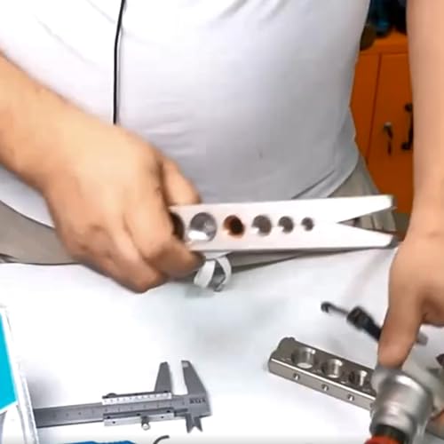 Outils d'évasement excentriques pour installer une climatisation de maison