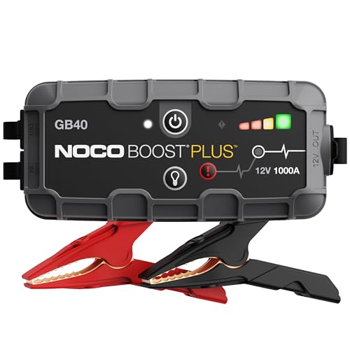 Immagine prodotto: NOCO Boost GB40: Avviatore di Emergenza UltraSafe 1000A – Booster Batteria al Litio 12V, Caricabatteria Portatile Power Bank e Cavi Avviamento – Per Motori Benzina fino a 6.0L e Diesel fino a 3.0L