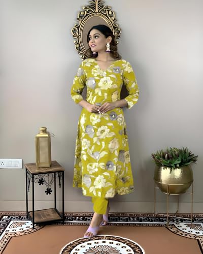 Image of GoSriKi Women's Cotton Blend Printed Kurta with Pant