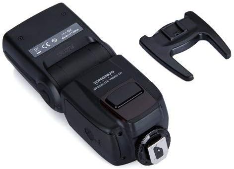 هيٺيون view of YONGNUO YN560-III-USA Speedlite Flash showing the hot shoe mount and external ports.