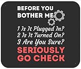 Surface lisse et confortable : Fabriqué en polyester, ce tapis de souris offre une surface lisse pour des mouvements de souris rapides, précis et sans effort. Sa matière douce préserve votre poignet et assure un confort durable, même lors d'une utilisation prolongée.