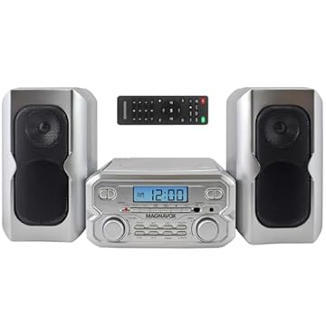 Magnavox MM435M-SL Sistema compacto de prateleira CD de 3 peças com rádio estéreo digital FM, tecnologia sem fio Bluetooth e controle remoto em prata | Display LCD | Porta AUX compatível | Versão 2022 |