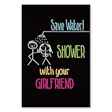 Postereck   0736   Affiche BD, Save Water Shower Girlfriend. Art Mural Tirage – Décoration humour, citation, Canvas   Affiche   3:2 91,0 cm x 61,0 cm