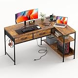 【Design moderne et pratique】Ce bureau dispose de deux tiroirs en tissu non tissé, de crochets latéraux et de deux étagères ouvertes qui peuvent facilement accueillir des articles de bureau tels que des livres, des écouteurs, des documents et des tours d'ordinateur. Son design minimaliste garantit un espace de travail clair et fonctionnel.
