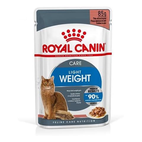 Comida para gatos Ultra Light de Royal Canin, pack de 12 Cover