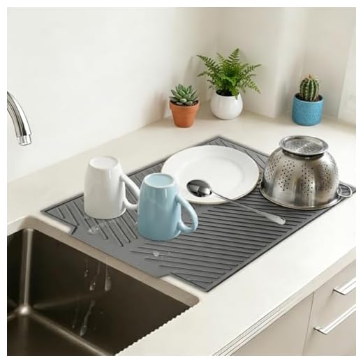 Silicone Dish Draining Mat, Eco Friendly Dish Drying Mat Kitchen Counter Anti-Skid and Heat Insulation Pad, Sink Drainer Mat with Dense Drainage Grooves,Small