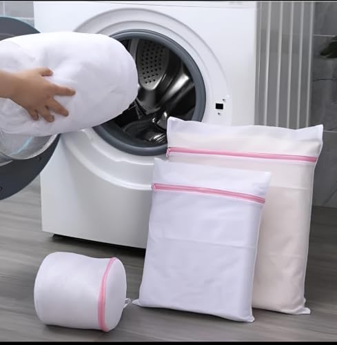 Image of HomeCloud Mesh Laundry Clothes Washing Bag with zip lock for Delicate Clothes, Stockings, Underwear, Bras & Lingerie for Washing Machine| Pack of 4 (Peach)