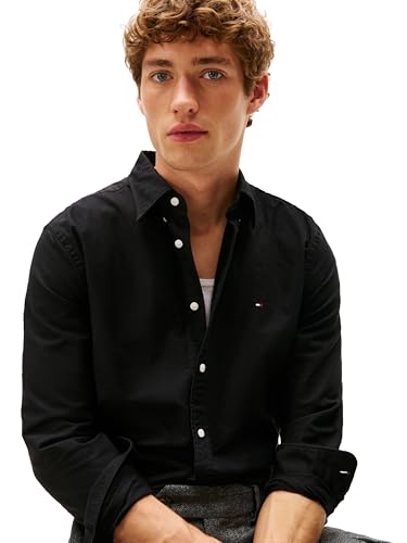 Image of Tommy Hilfiger Men's Long Sleeve Oxford Shirts in Regular Fit, Men's Button Down Shirts, Also Available in Big and Tall