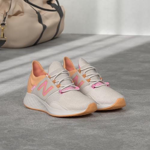 Image of New Balance Women's Fresh Foam Roav Running Shoe