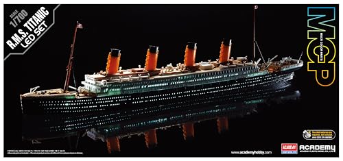 Image of Academy Models Plastics Plastic Aca14220 1:700 Academy Rms Titanic With Led Lighting Set [Model Building Kit]