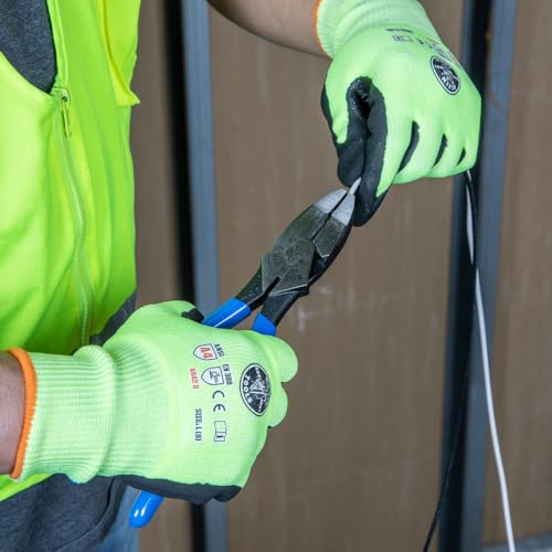 Image of Klein Tools D2000-9NE Side Cutter Linemans Pliers, Made in USA, Cut ACSR, Screws, Nails, Hard Wire, 9-Inch Electrical Pliers
