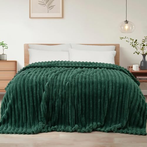 Exclusivo Mezcla Couverture Polaire, Plaid Canapé en Rayé, Couverture de Lit Super Douce en Jacquard, Léger et Moelleux pour Toutes Les Saisons, 150x200CM, Vert Forêt