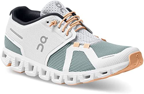 Image of On Women's Cloud 5 Sneakers