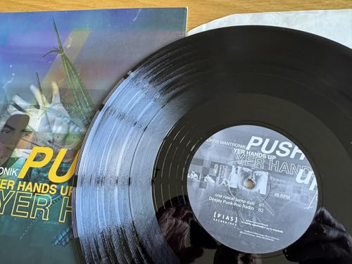 Push Yer Hands Up [Import] – vue 3