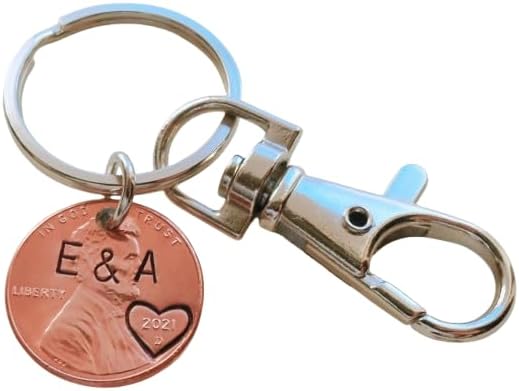 Custom Hand Stamped Personalized Penny Keychain, Clover Charm and Initials With Heart Around Year, Anniversary Gift, Husband Wife Key Chain, Boyfriend Girlfriend Gift, Customized Couples Keychain - Image 3