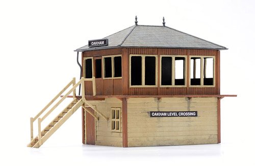 Dapol Model Railway Signal Box Plastic Kit - OO Scale 1/76