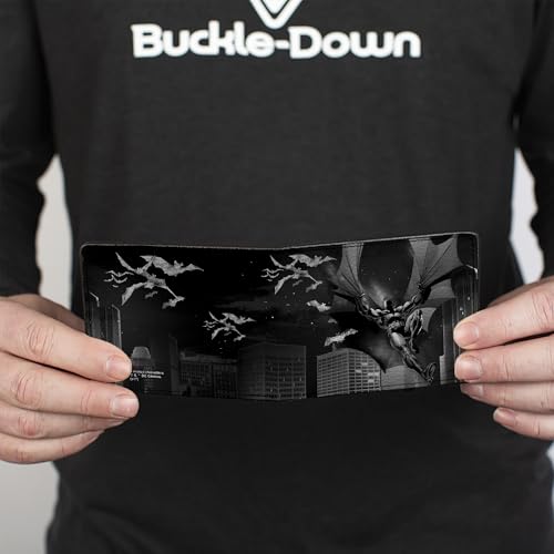 Image of Buckle-Down Batman Bifold Wallet, Black, 4.0 x 3.5 Inches, Vegan Leather, Bi-Fold, 3 Compartments, Credit Card & ID Card Holder