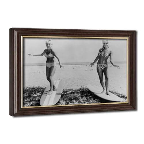 Toile de surfeuse vintage noir et blanc pour créer un espace bureau inspirant et relaxant