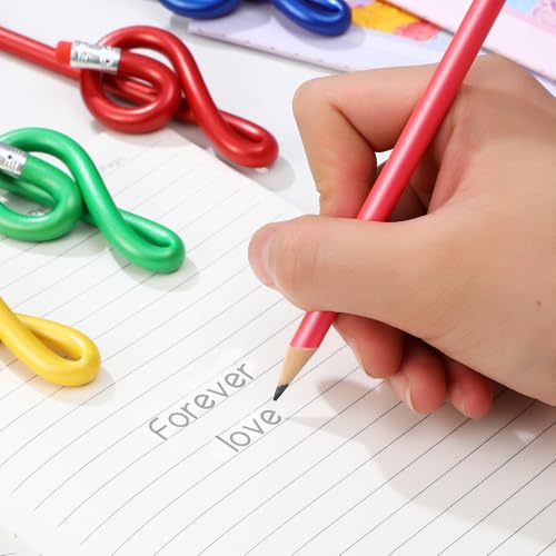 Crayons forme notes de musique pour éviter l'ennui des devoirs d'école