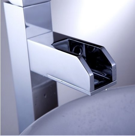 Mélangeur d'évier cascade vanity vessel avec robinet LED chrome