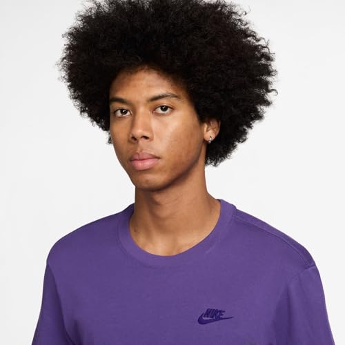 Image of Nike Men's Sportswear Club T-Shirt