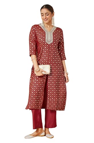 Image of Janasya Women's Maroon Chanderi Silk Embellished Gold Printed Front Slit Kurta Pant Set
