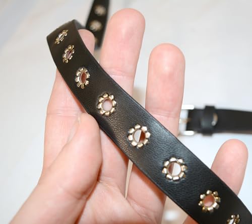 Soutien-gorge harness réglable à rivets pour stimulation intense et bondage