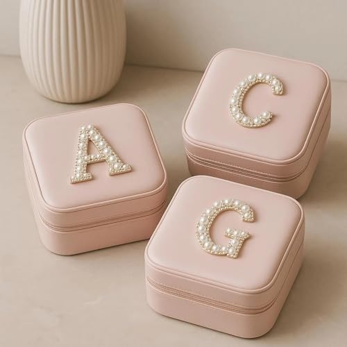 SrchJoy Caixas de joias personalizadas para estojo de viagem, presente de dama de honra, personalizado, couro, lembrancinha de casamento, presente de chá de noiva, pérola, inicial
