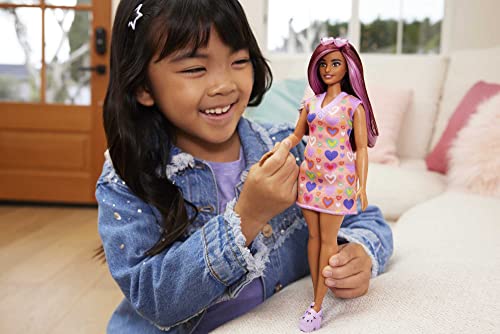 Barbie Fashionistas Muñeca con cabello rosa y accesorios miniatura 2