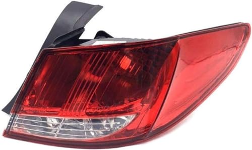Feu arrière Peugeot 408 réparation carrosserie feu extérieur droit cassé