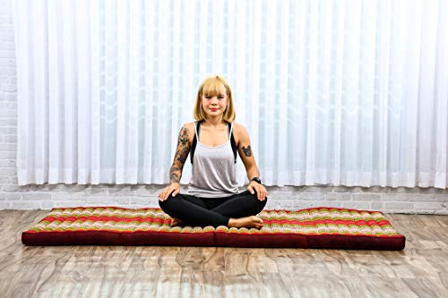 Image of Leewadee Trifold Mattress Standard - Comfortable Thai Massage Pad, Foldable Floor Mattress Filled with Kapok, Perfect to Use as a Sleeping Mat 79 x 28 inches, Green Red